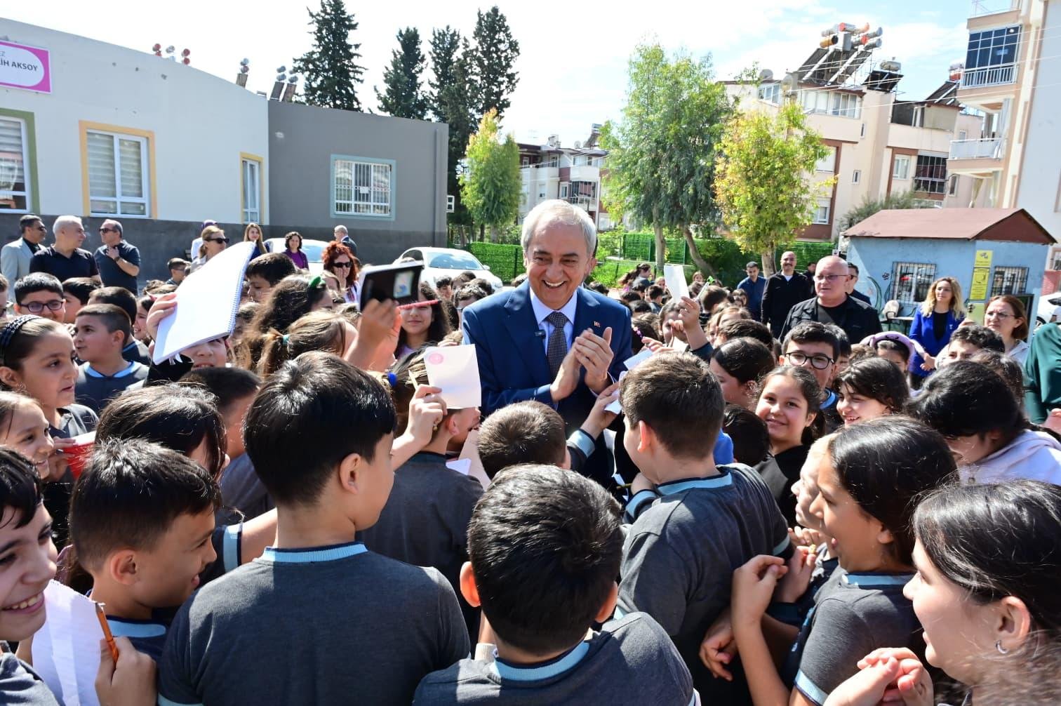 Kepez Belediye Başkanı Mesut Kocagöz’ün Okul Koşturmacası (7)