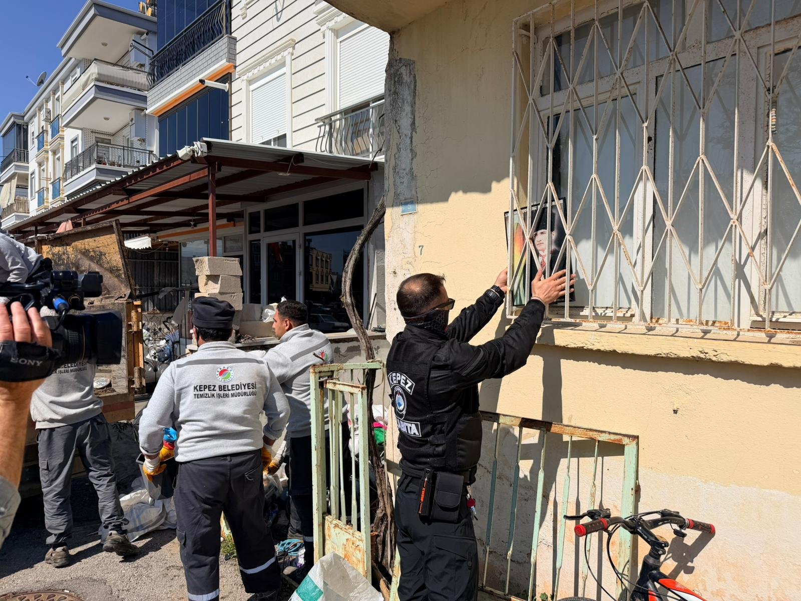 Kepez Belediyesi’nden 3 Adrese Operasyon (3)