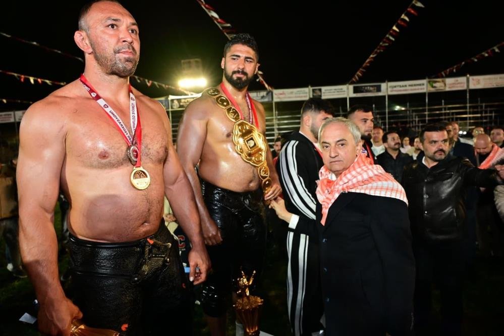 Kepez Guresleri Odul Toreni