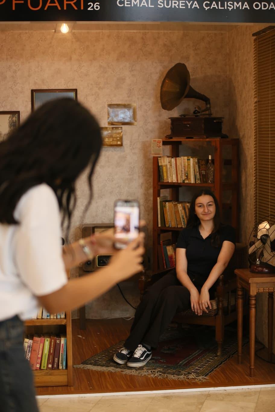 Kepez Kitap Fuarı’nda Geçmiş Ve Gelecek Bir Arada (3)