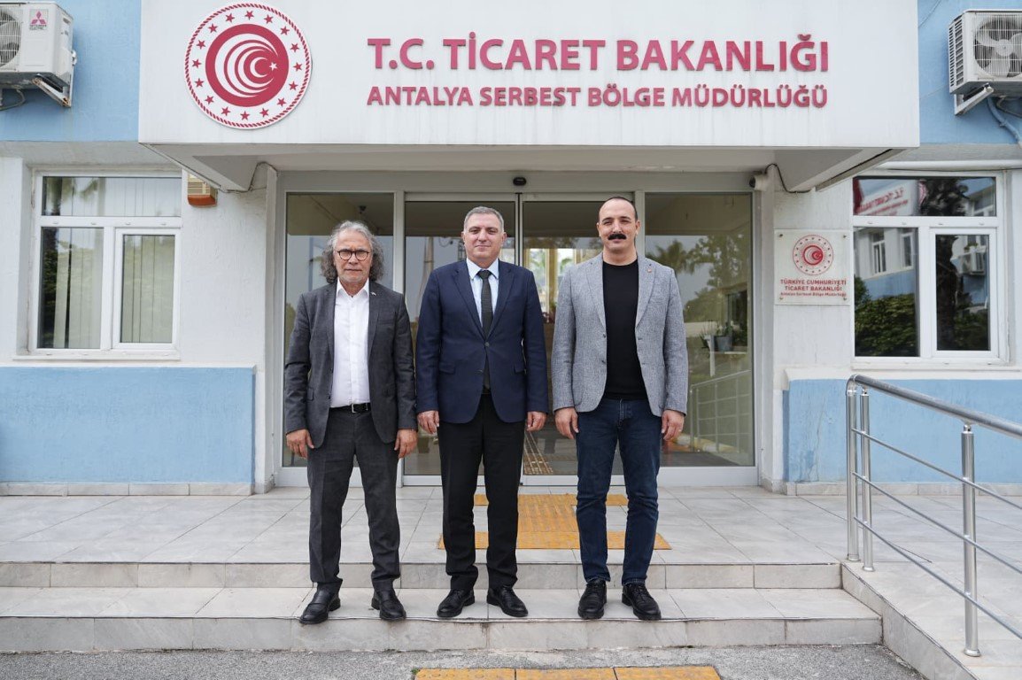 Konyaaltı Belediye Başkanı Cem Kotan Işlemleri Inceledi (4)