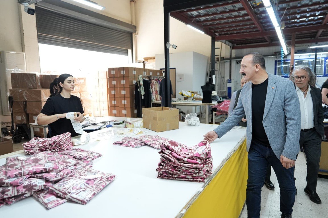 Konyaaltı Belediye Başkanı Cem Kotan Işlemleri Inceledi (6)