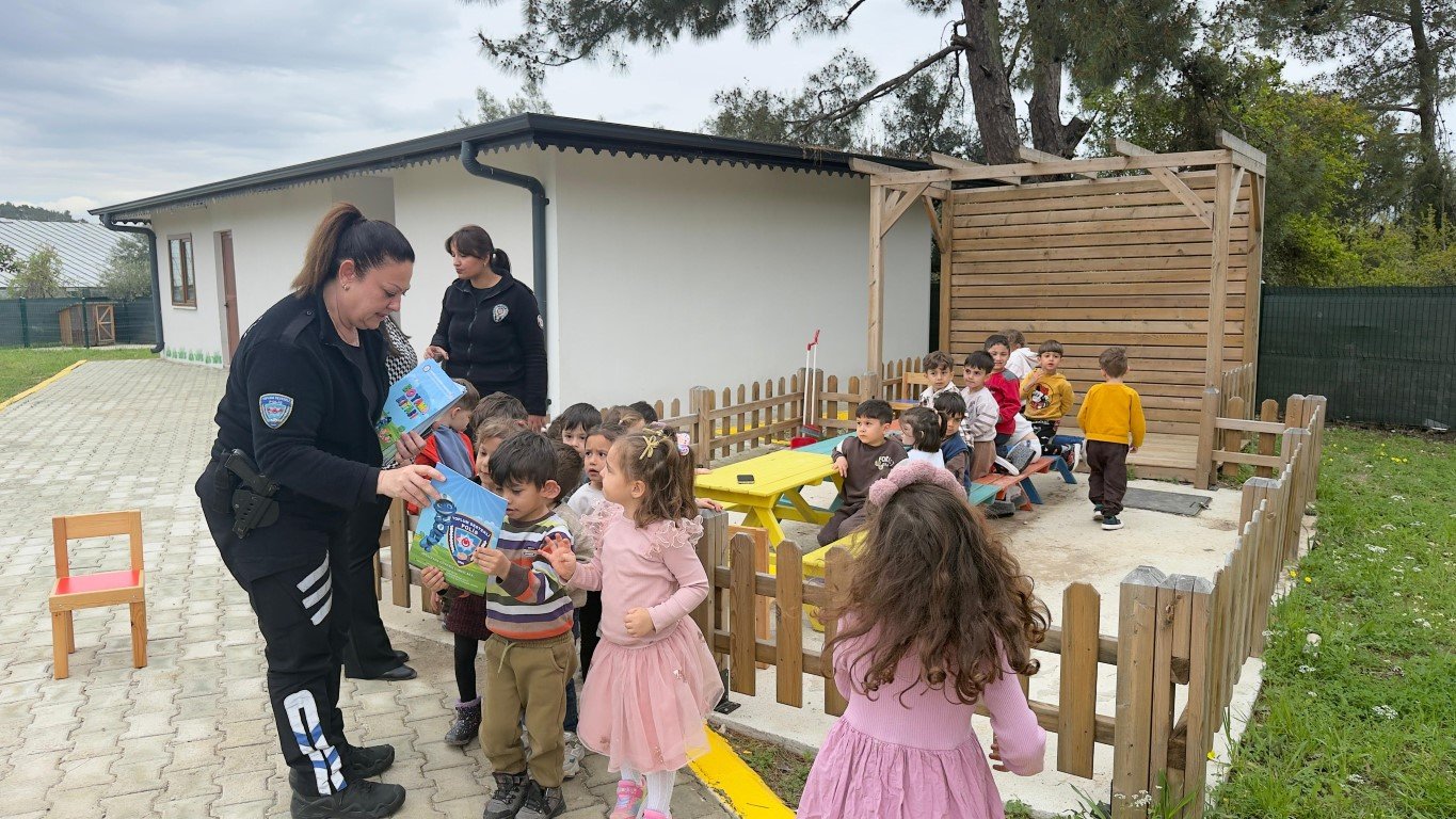 Konyaaltı’ndaki Minikler Polis Haftasını Kutladı (1)