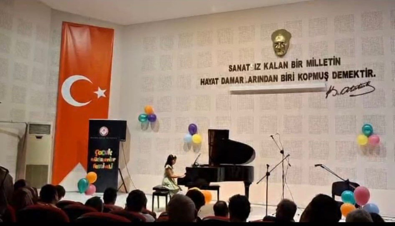 Konyaaltı’nın Genç Müzisyenlerinden Isparta’da Başarılı Performans (2)