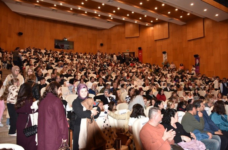 Manavgat’ta Öğrenciler Performansıyla Büyüledi (4)