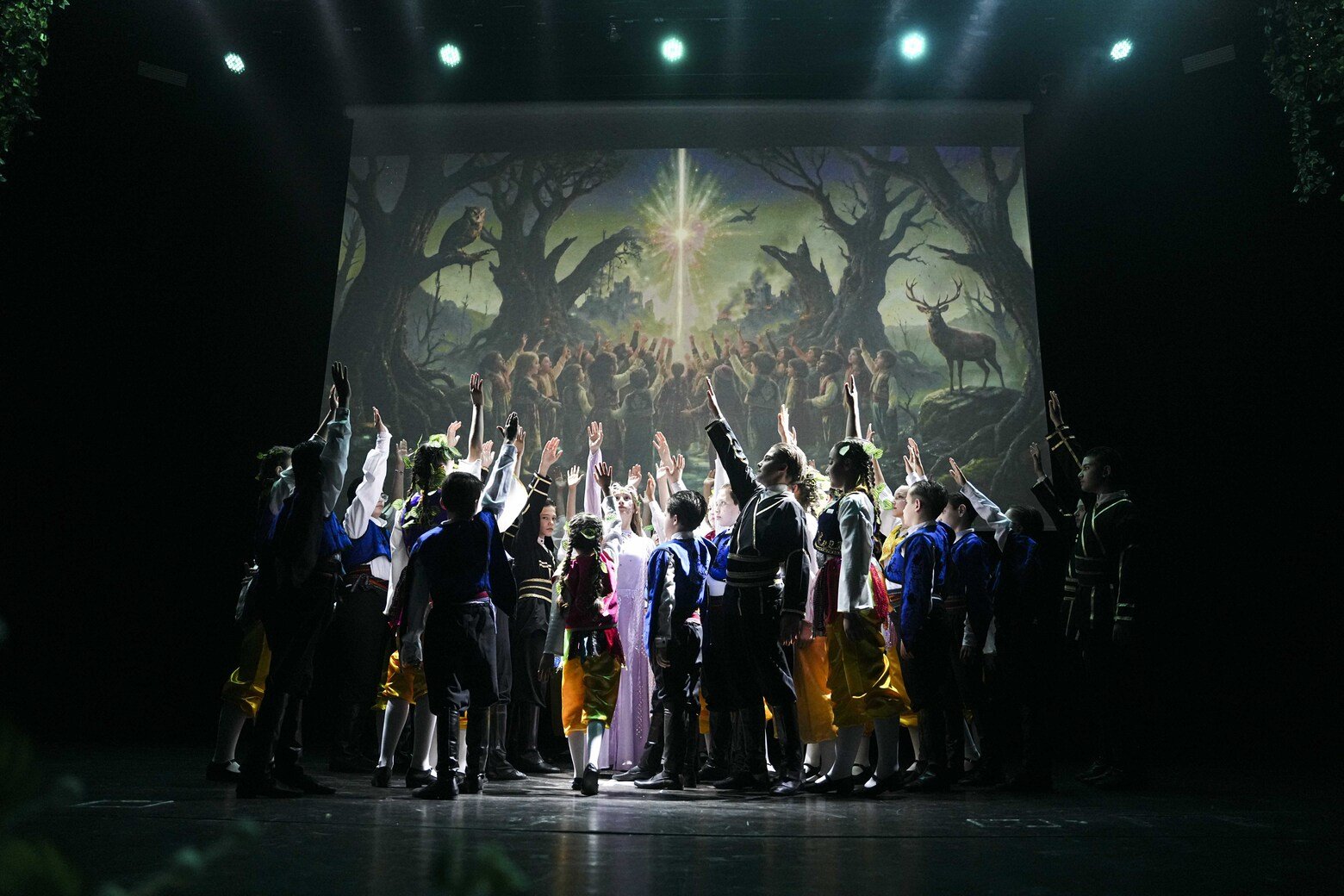 Muratpaşa Belediyesi’nin Muhafızlarından Anlamlı Dans (4)