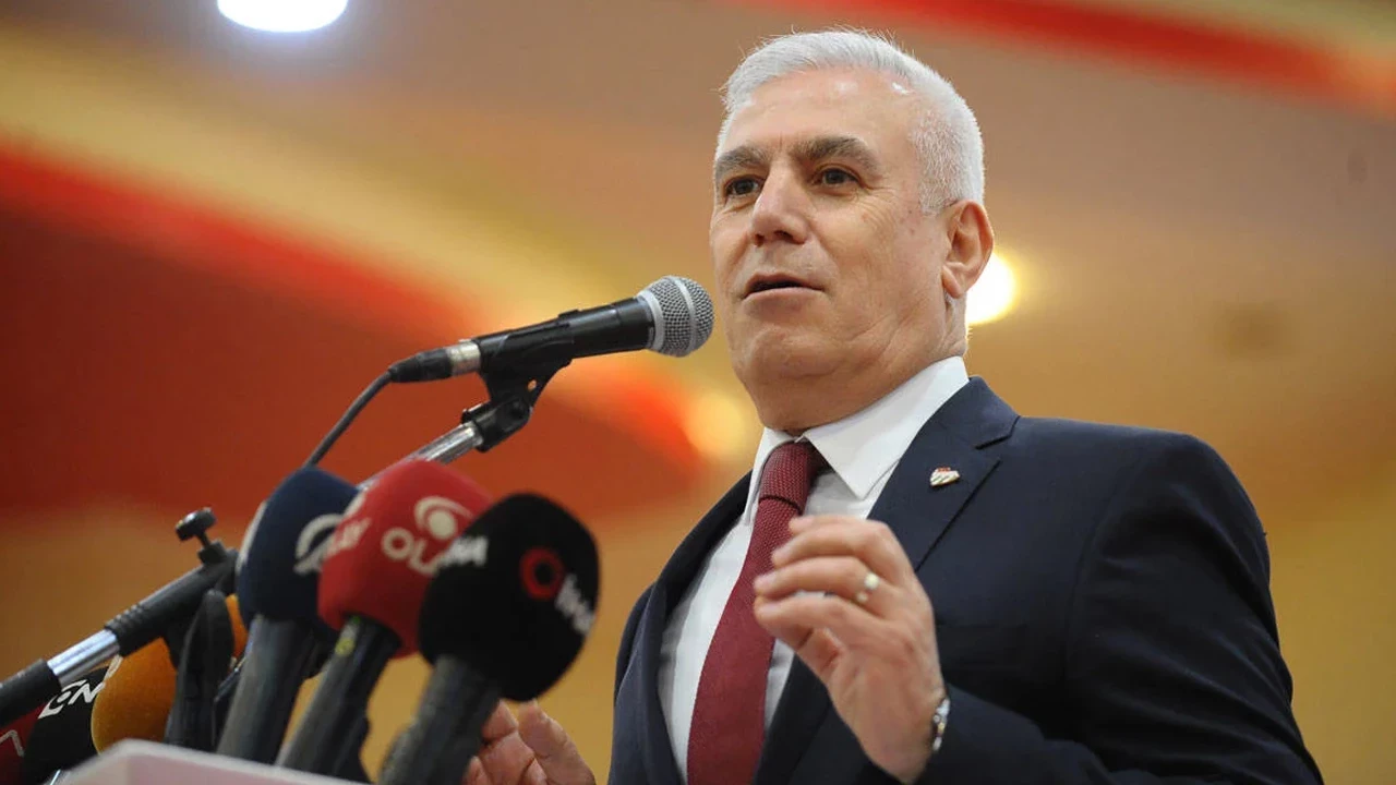 Mustafa Bozbey Gorevden Uzaklastirildi (1)-1