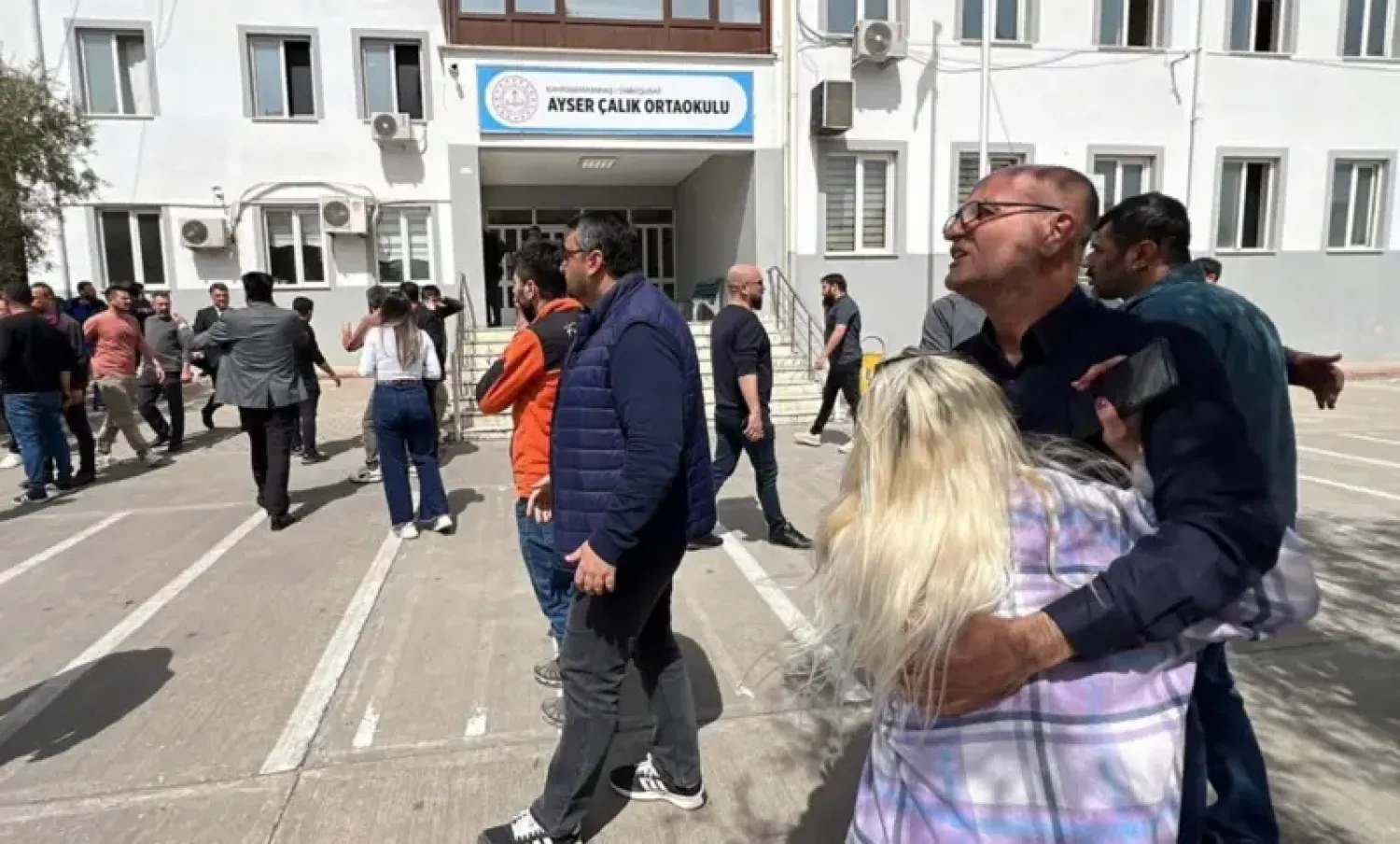 Okul Saldirilari Sonrasi Korku Icindeki Velilere Devamsizlik Soku (3)