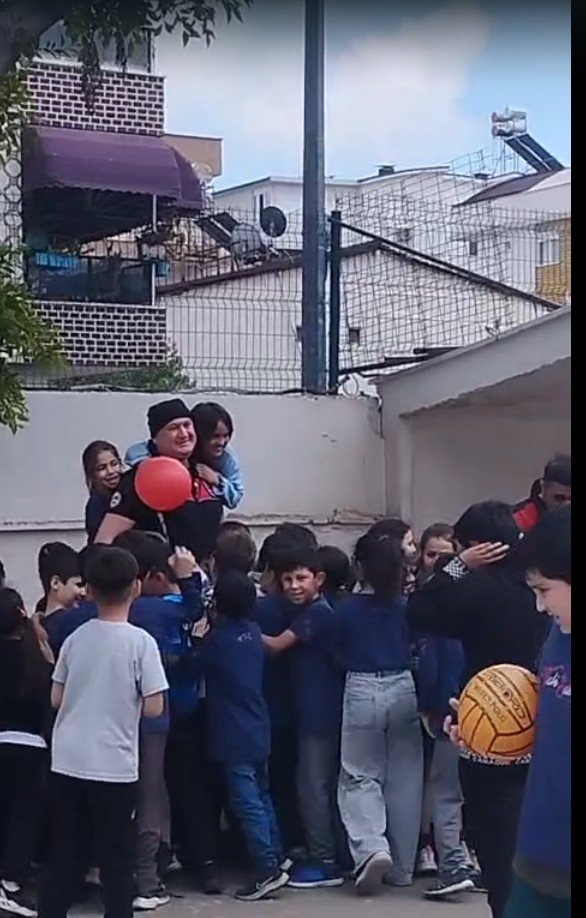 Okul Saldirilarinin Ardindan Antalyada Dikkat Ceken Goruntuler (1)-2