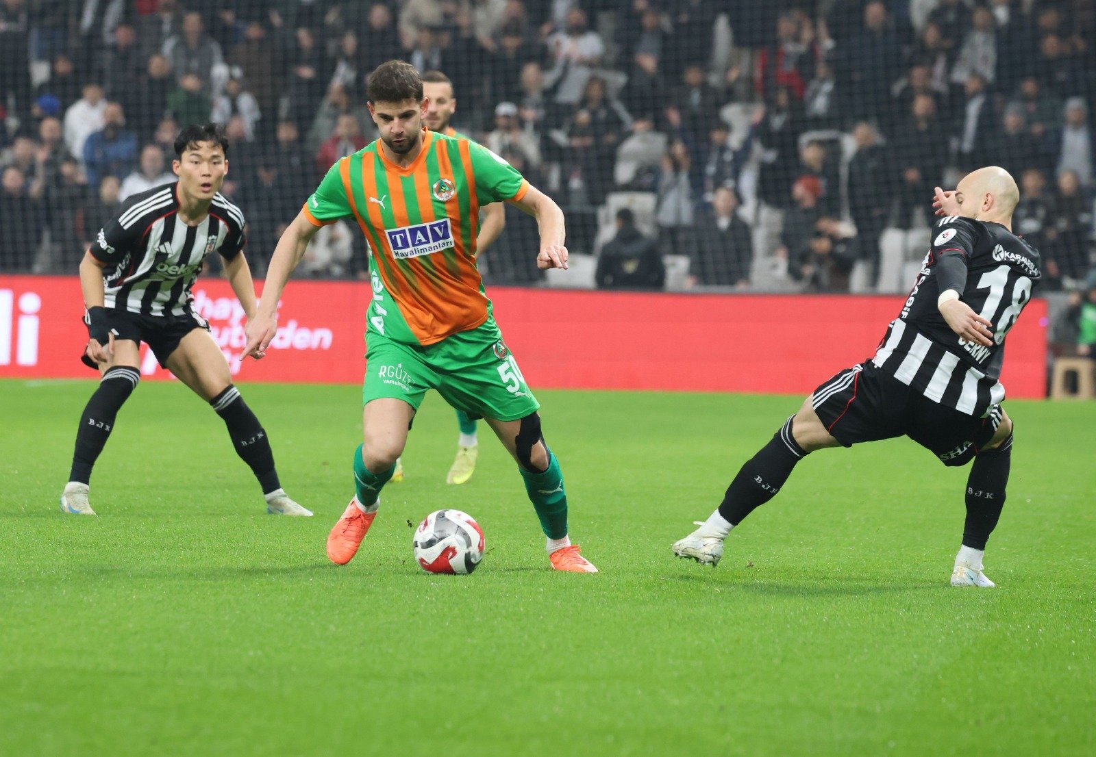 Romanya’yı Reddeden Alanyasporlu Ümit, Türkiye’den Davet Bekliyor (3)