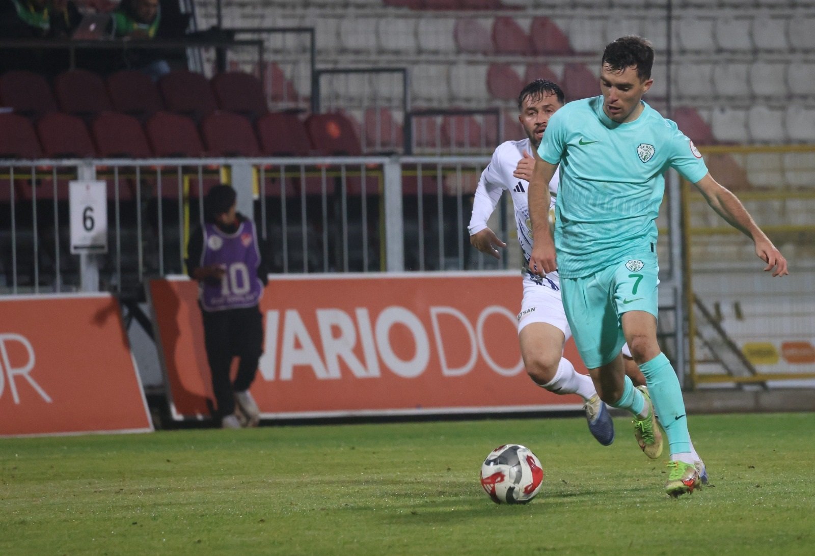 Sarıyer’e Yenilen Serikspor, Kendisini Ateşe Attı (1)