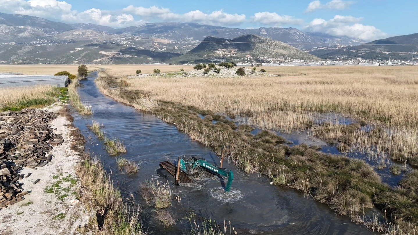Sihirbaz Iş Makinesinin Antalya Mesaisi Uzadı (2)