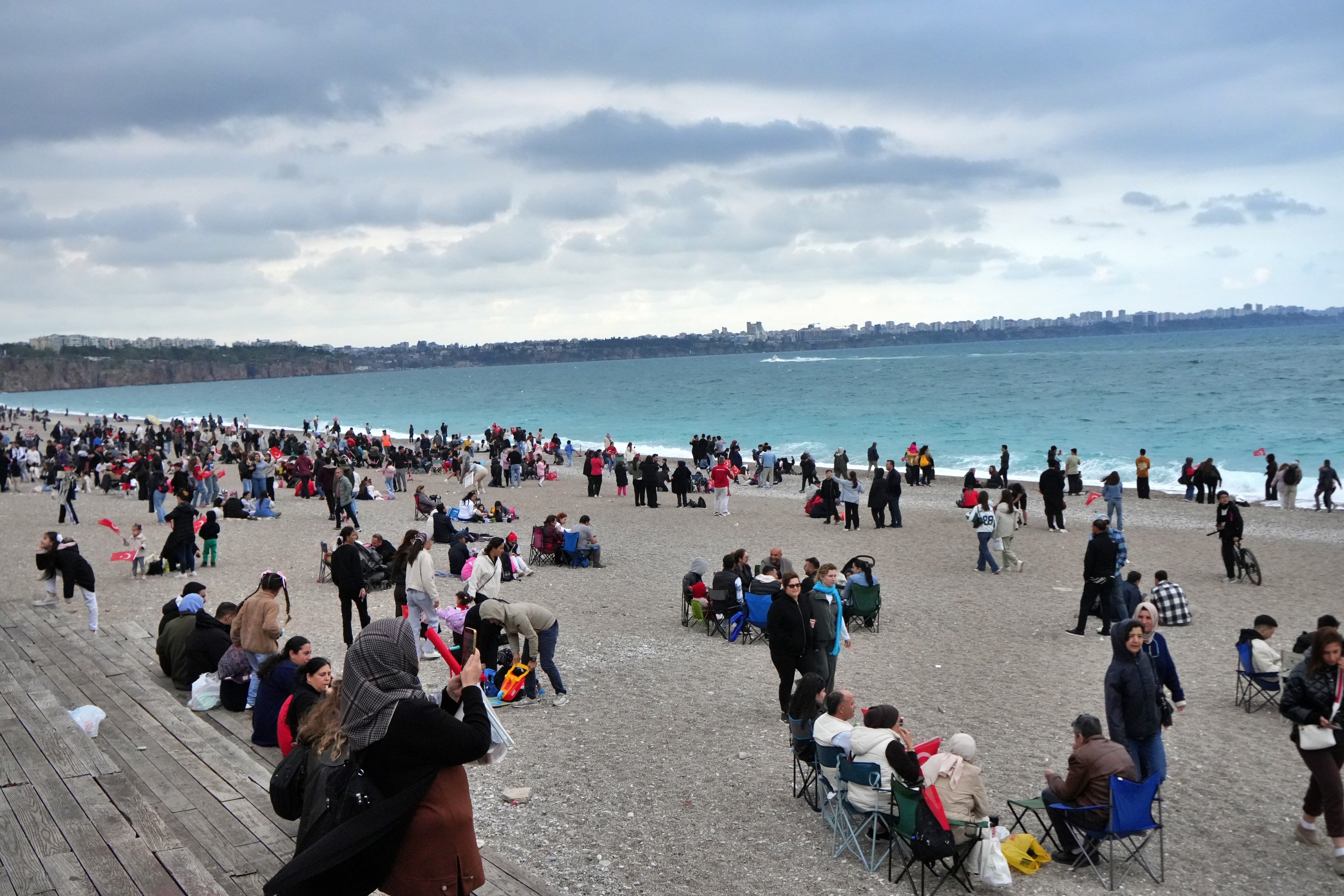 Soloturk Antalya 23 Nisan Gosterisi (2)