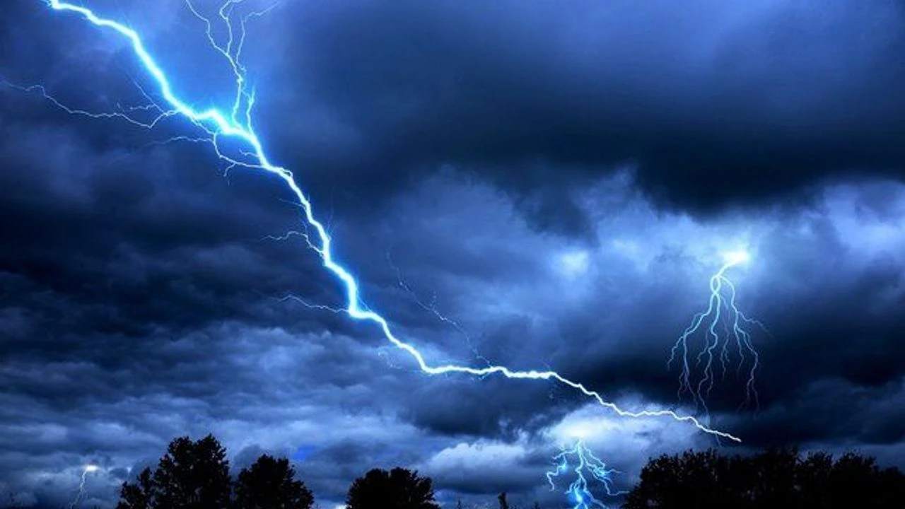 Yaz Aylarini Yasayan Antalyaya Haftasonu Soku (4)