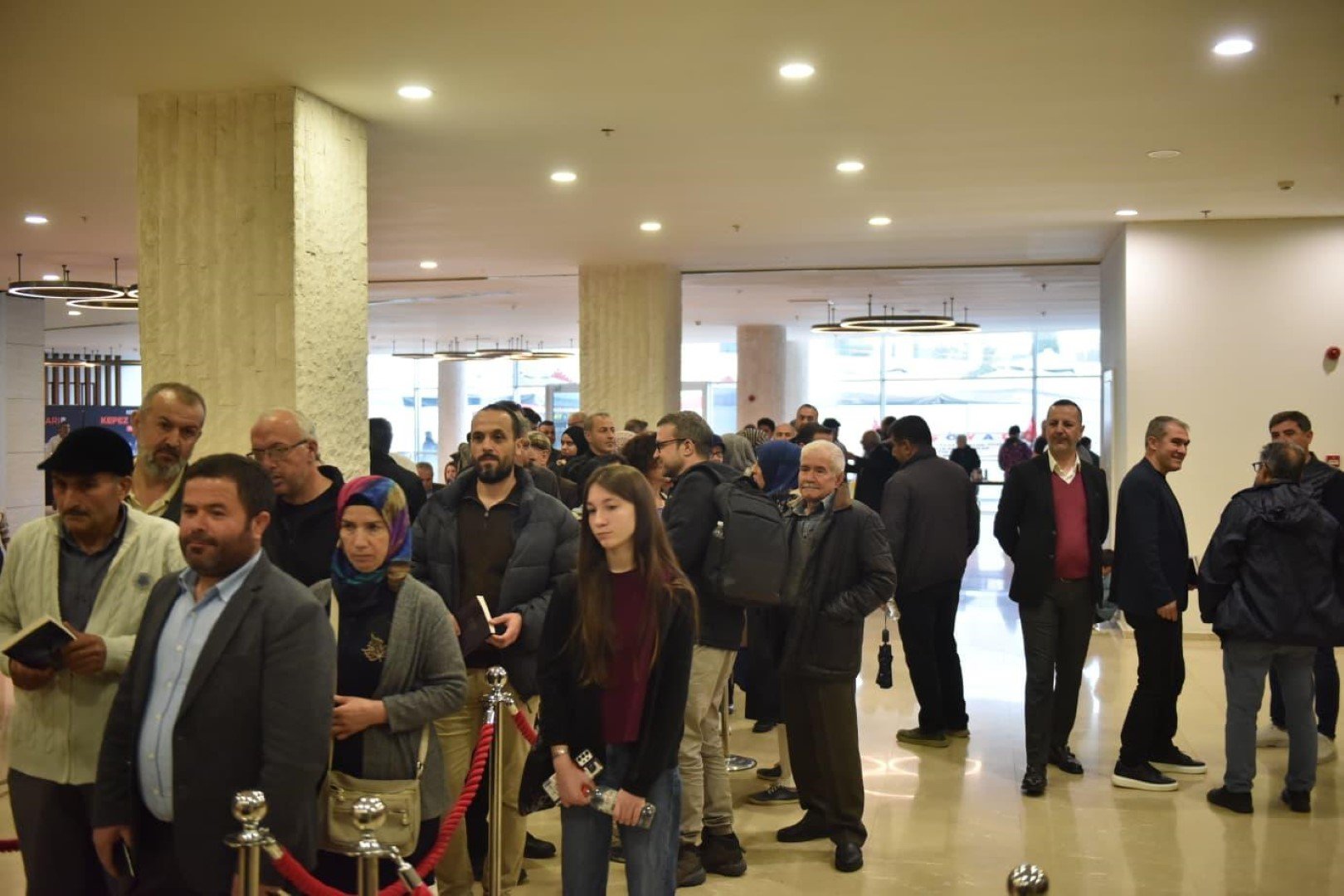 Yazar Hacı Yusuf Sayın’dan Köy Okullarına Büyük Bağış (4)