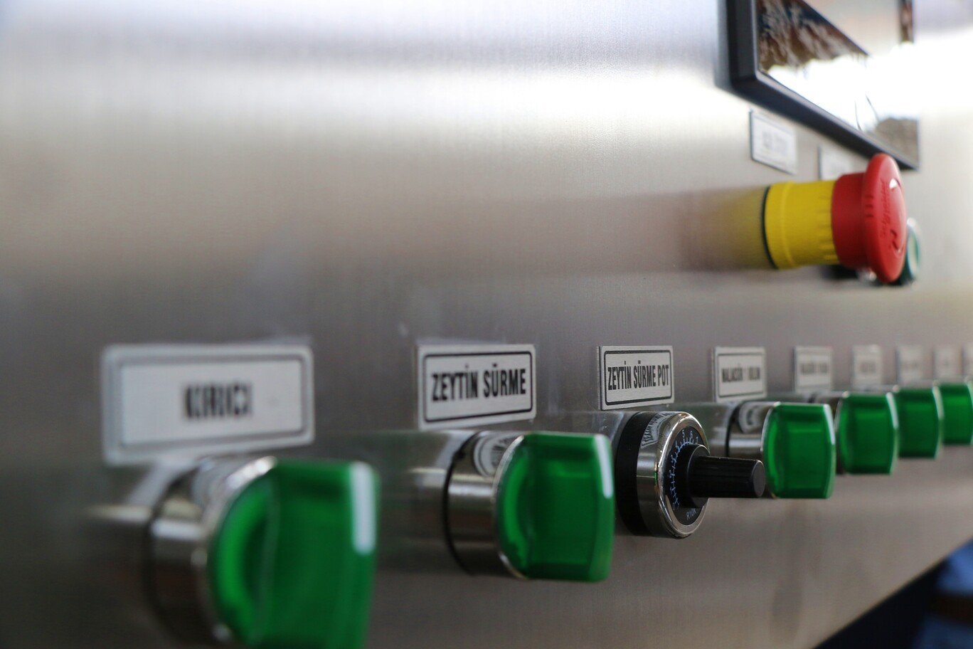 Zeytinyağında Üreticileri Heyecanlandıracak Makine (1)