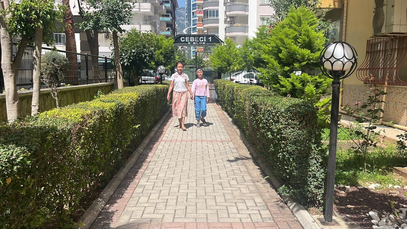 2,5 Yaşındaki Kızı Için Yardımseverlere Seslendi (5)