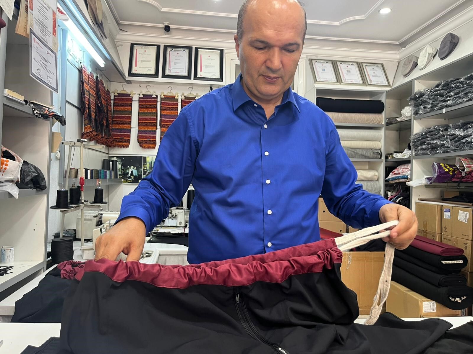 30 Metrekarelik Atölyede 36 Yıldır Alanya Şalvarını Dünyaya Tanıtıyor (3)