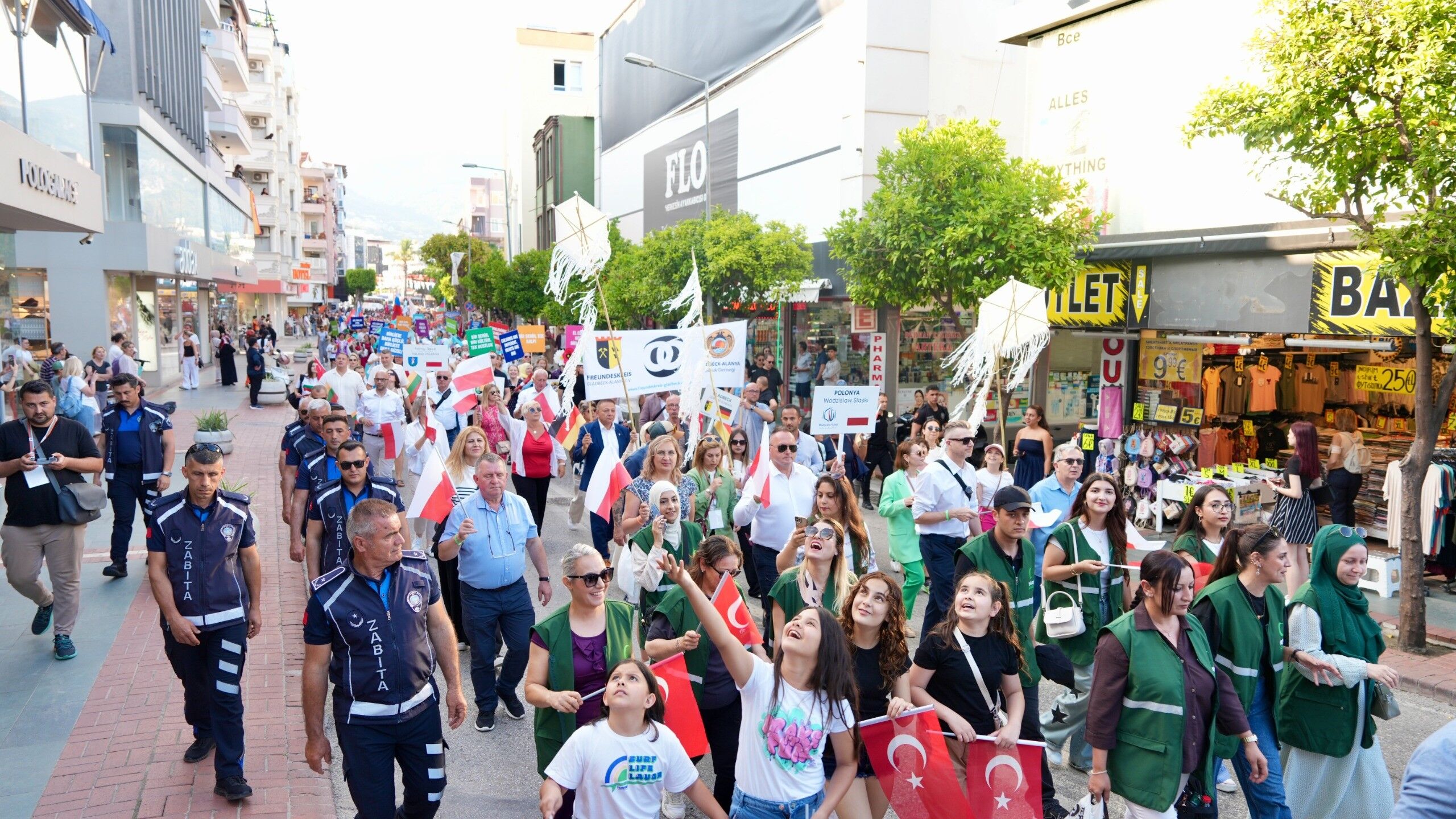 Alanya’da Festival Coşkusu Başladı (1)