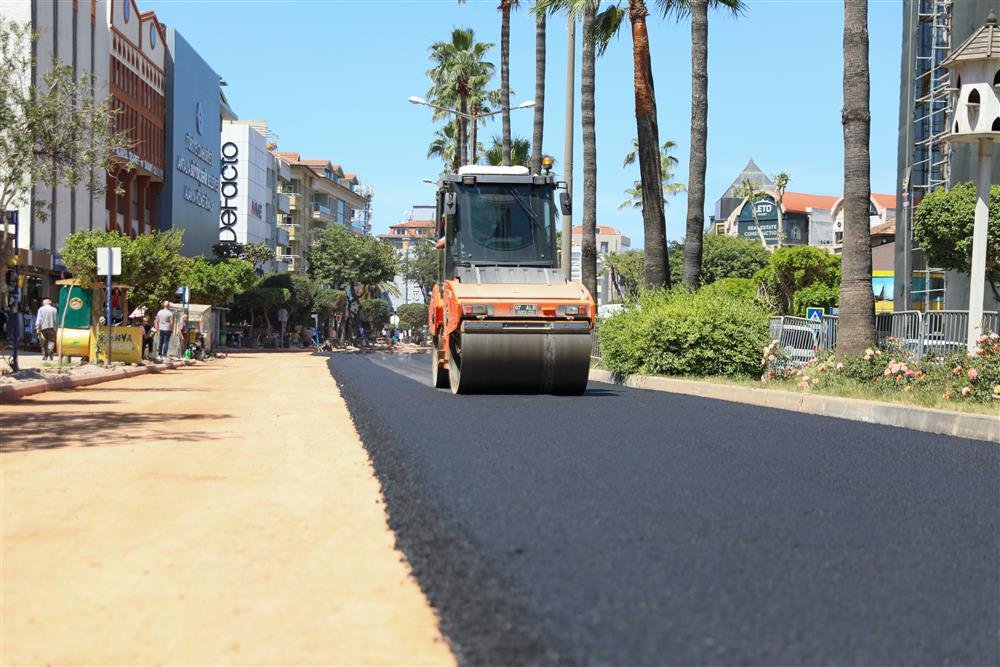 Alanya'da Tarihi Dönüşüm Tamamlandı! Atatürk Caddesi 3 Mayıs’ta Açılıyor (2)-1