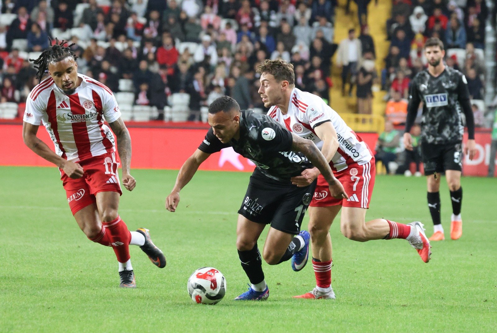 Alanya’dan 1 Puan Alan Antalyaspor Ateş Hattından Çıktı (8)
