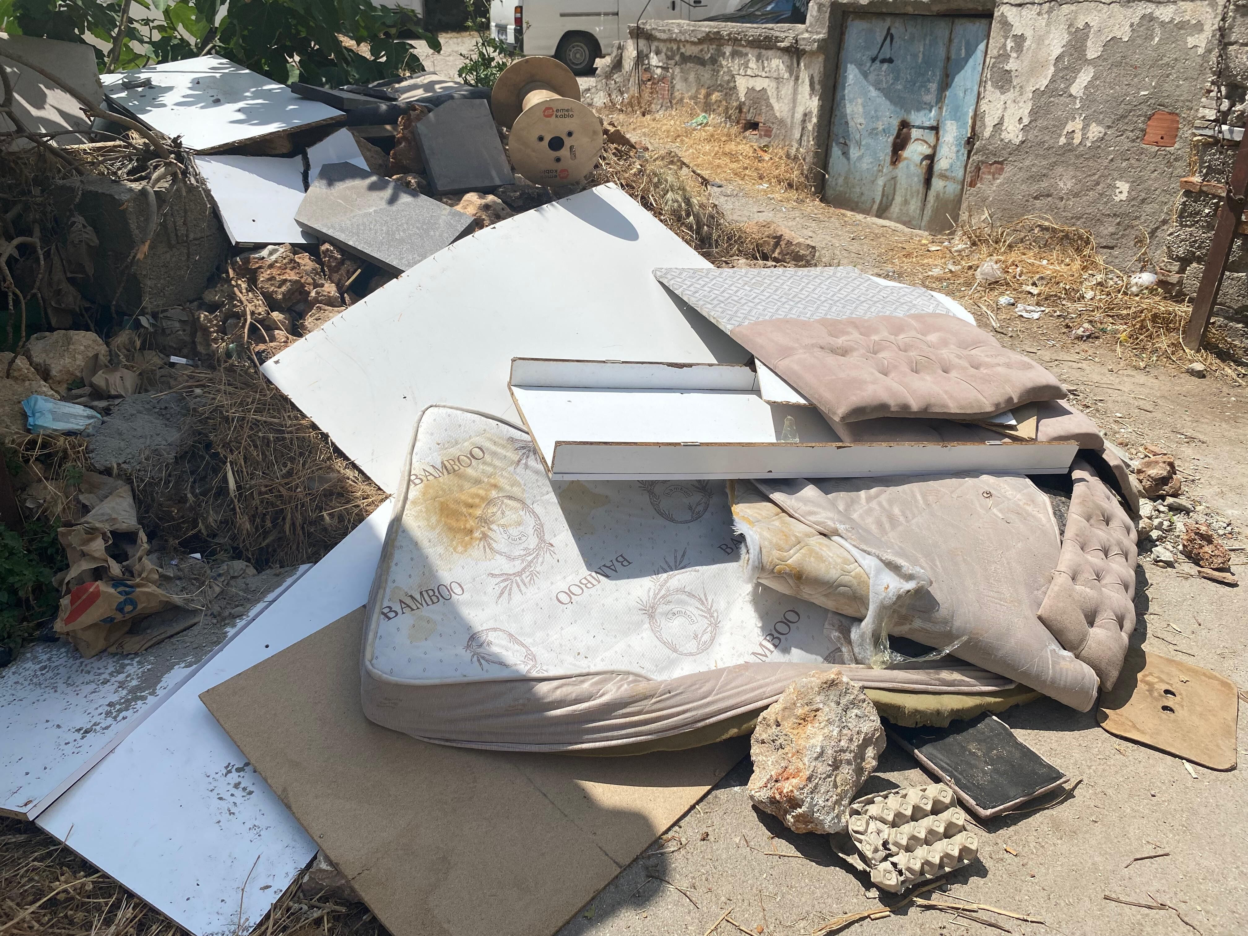 Antalya Balbey Mahallesi’nde Çevre Kirliği Çağrısı (3)