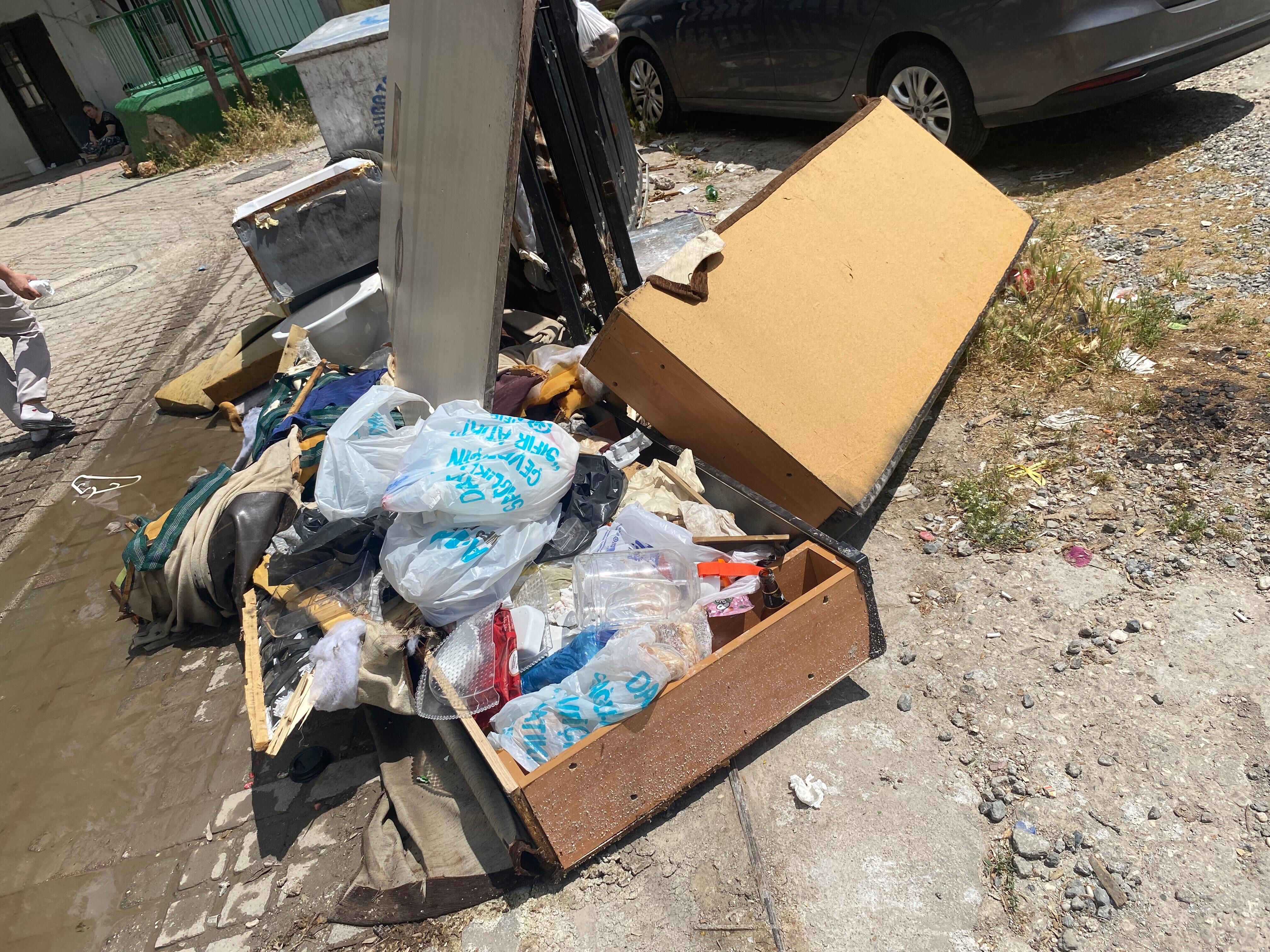 Antalya Balbey Mahallesi’nde Çevre Kirliği Çağrısı (4)