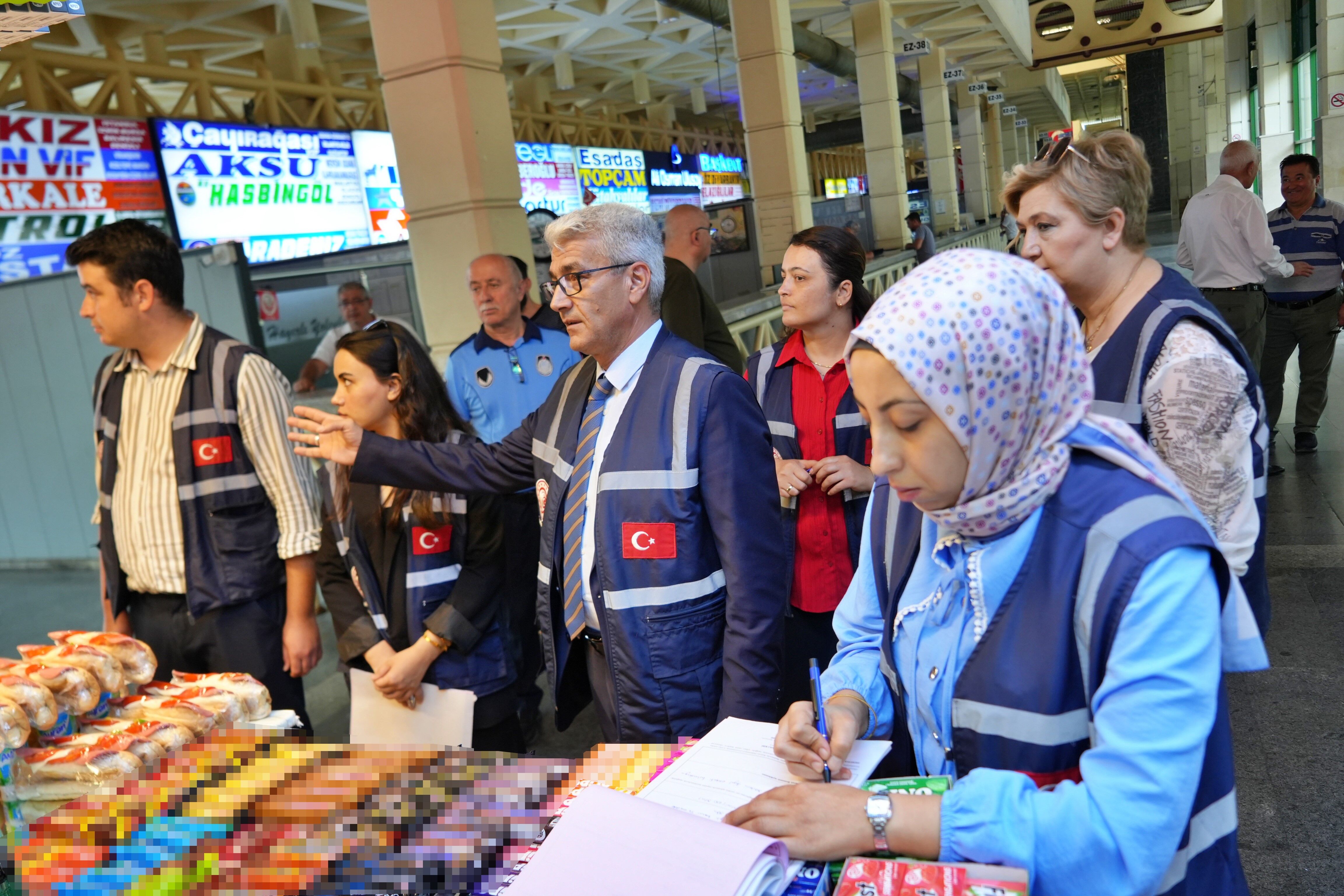 Antalya Otogarına Bilet Denetlemesi (2)