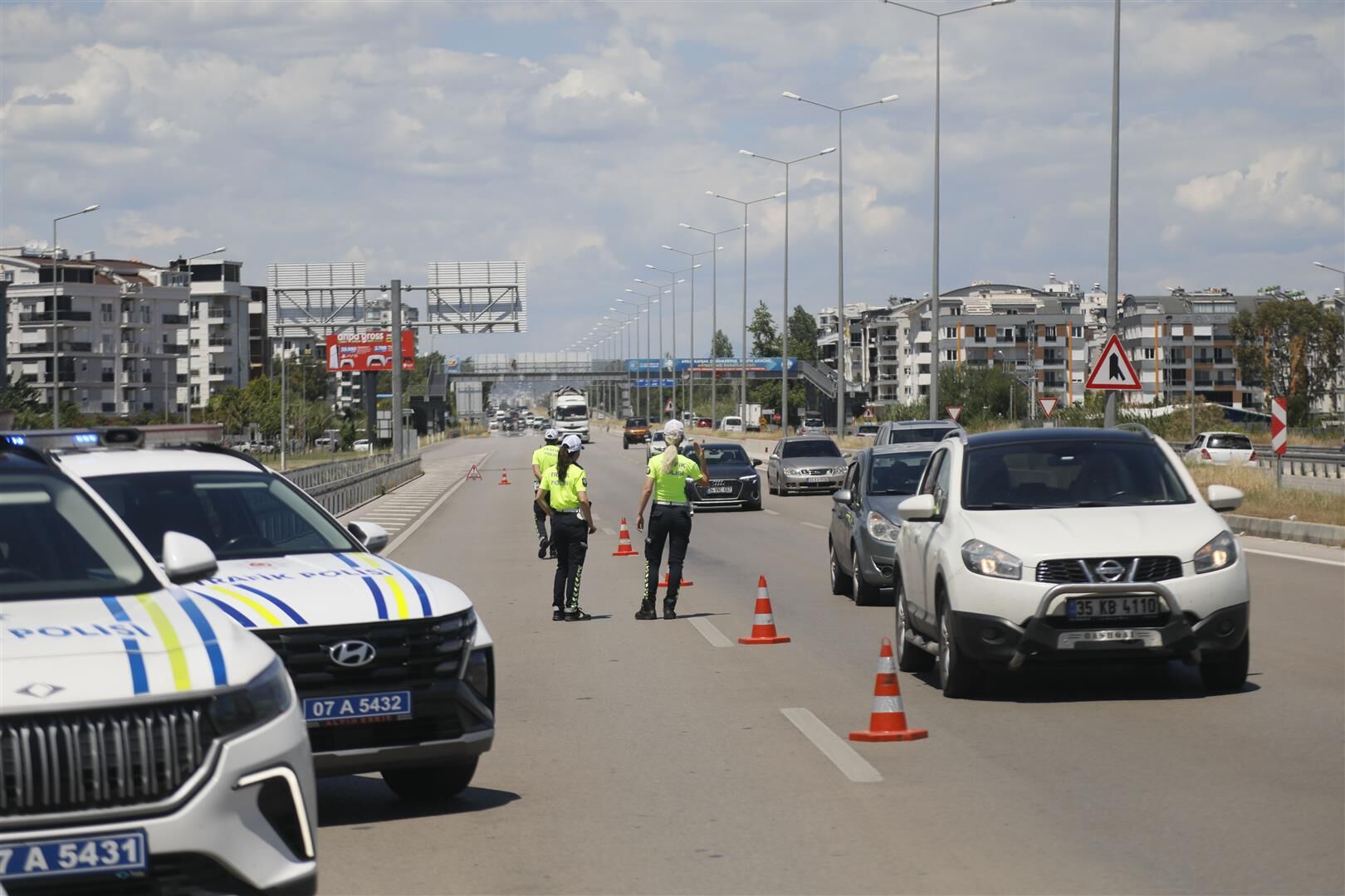 Antalya’da Bayram Trafiğine Sıkı Denetim (7) (Large)