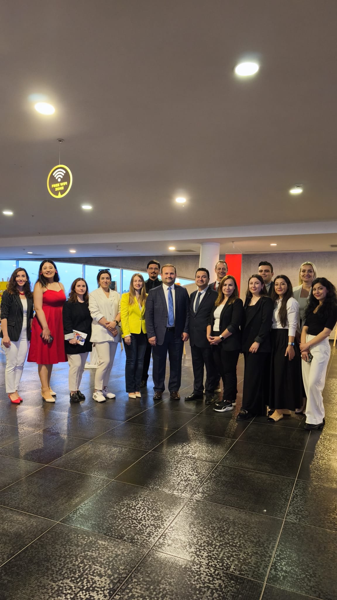 Antalya’da Çocukların Sanatı Yapay Zekâ Ile Hayat Buldu (2)