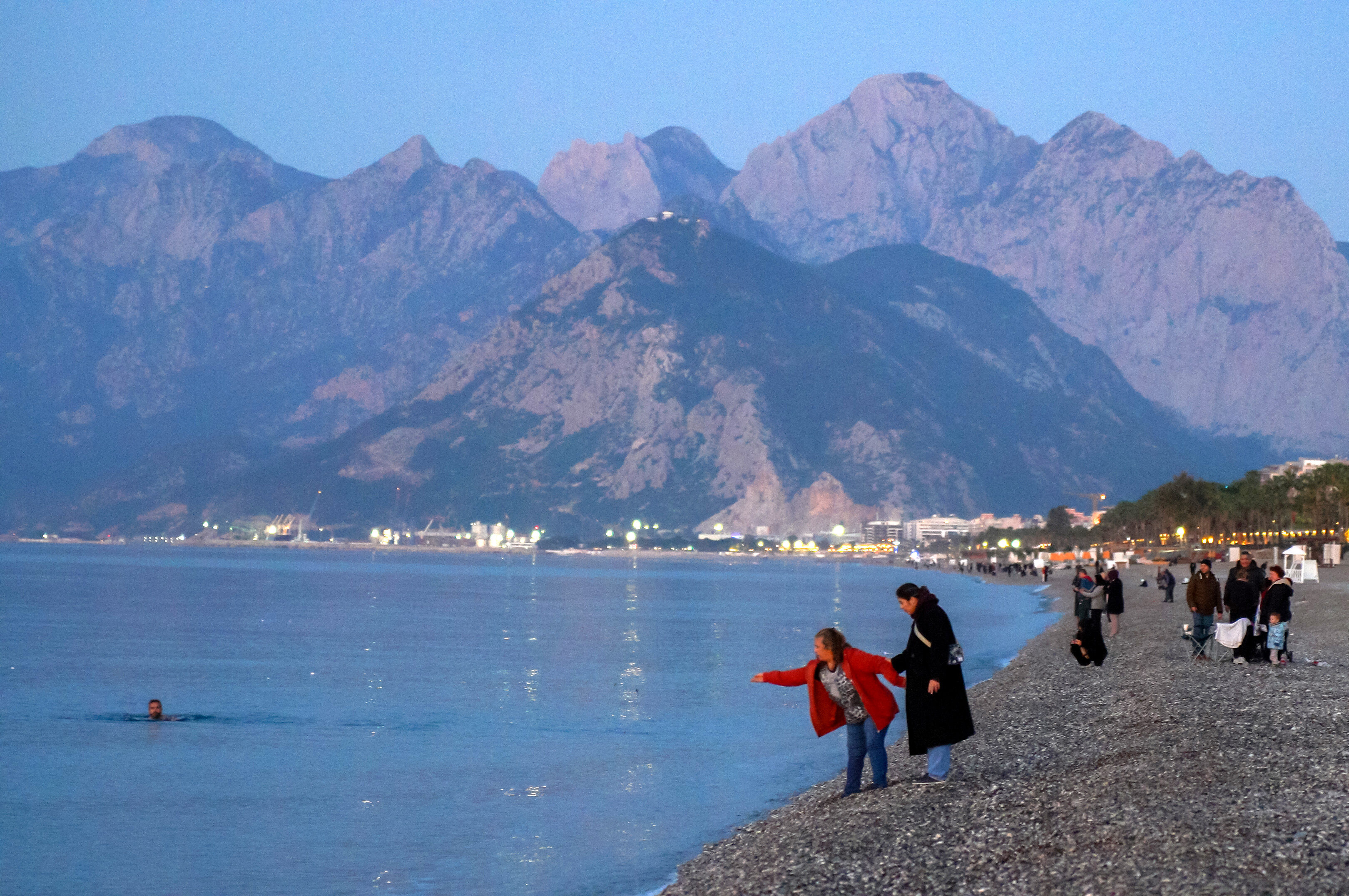 Antalya'da Hıdırellez Dilekleri Denizle Buluştu (3)