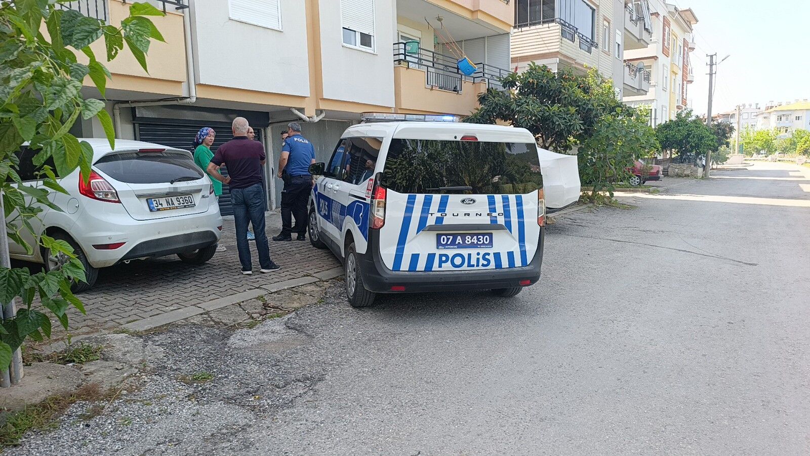 Antalya’da Hırsızlık Ihbarına Giden Polis Gözlerine Inanamadı (9)