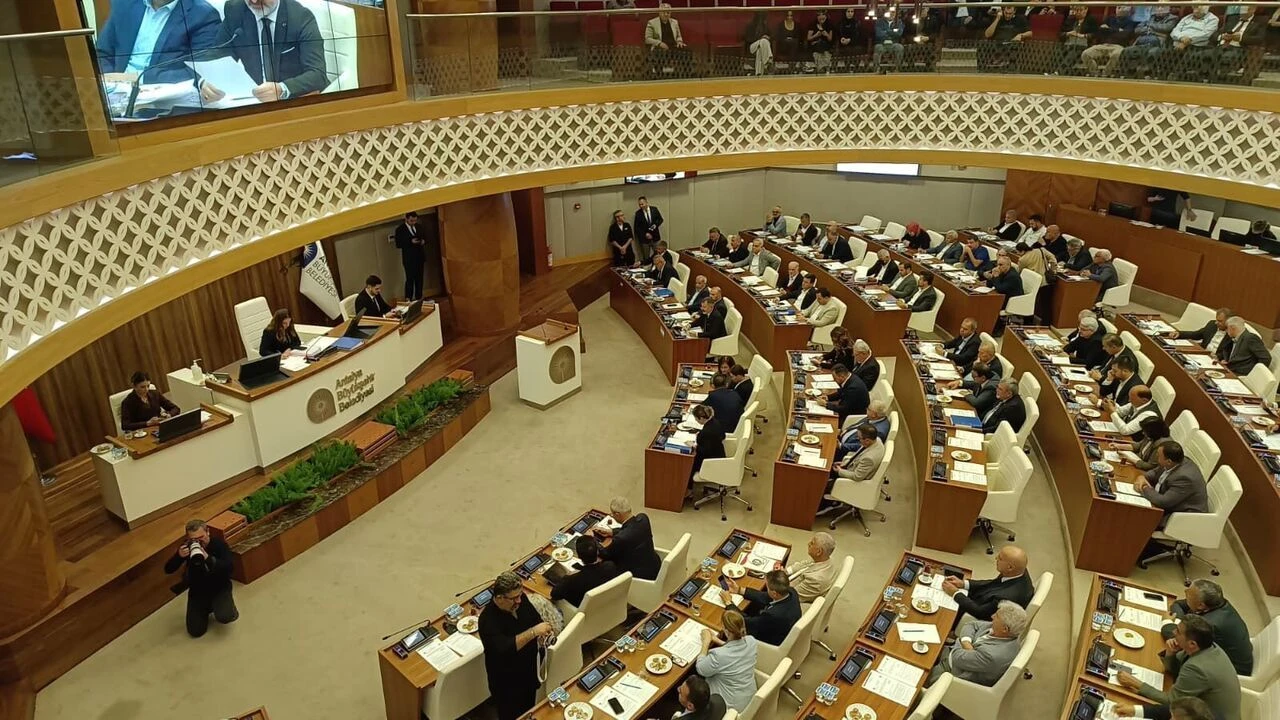 Antalyada Kati Atik Tartismasi Bitmiyor (1)-1