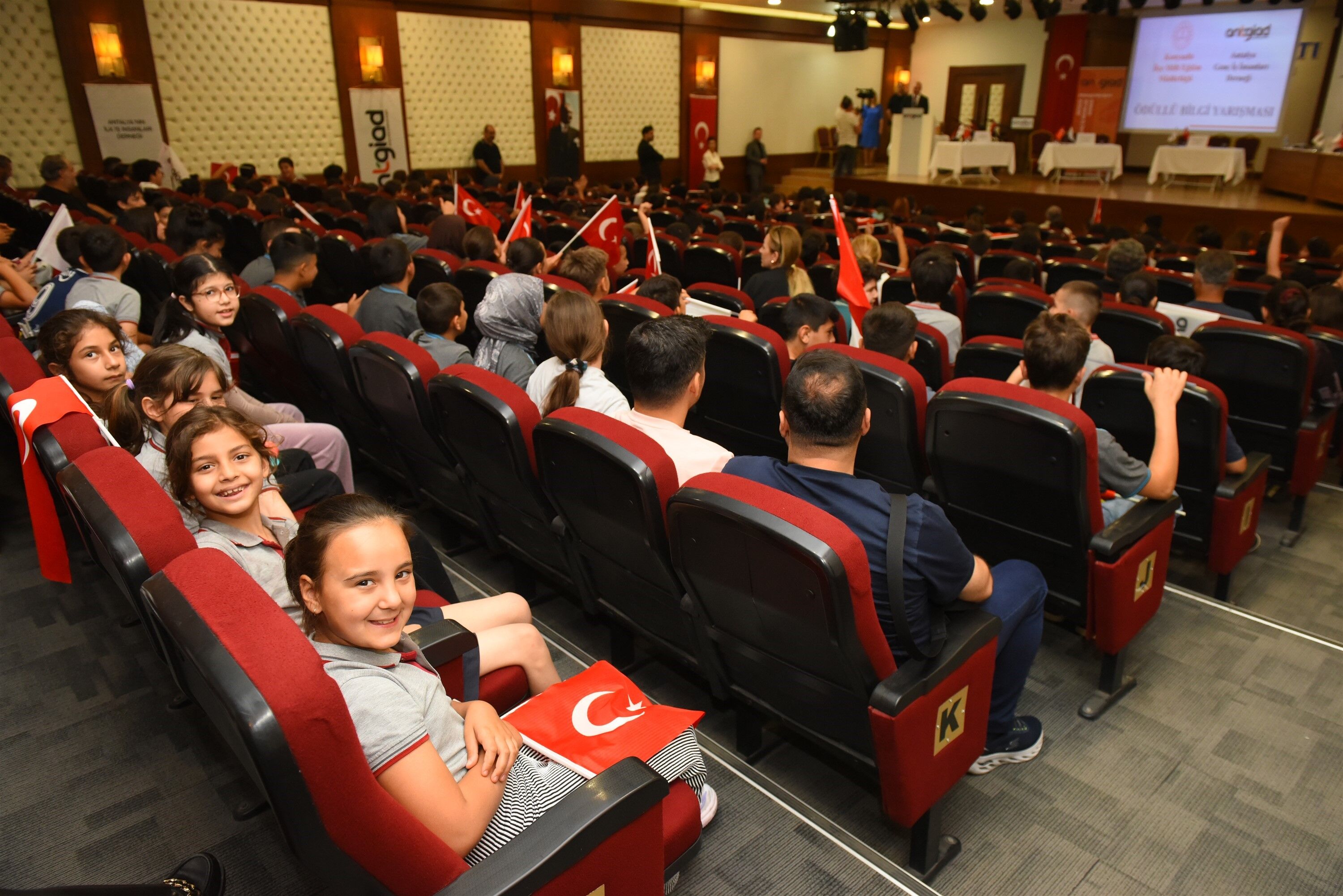 Antalya’da Öğrenciler Bilgi Için Ter Döktü (5)