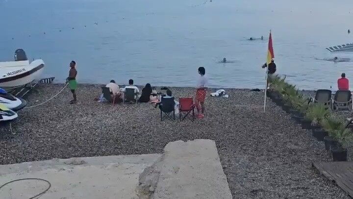 Antalya’da Vatandaşlar Halk Plajı Işgaline Isyan Etti (1)
