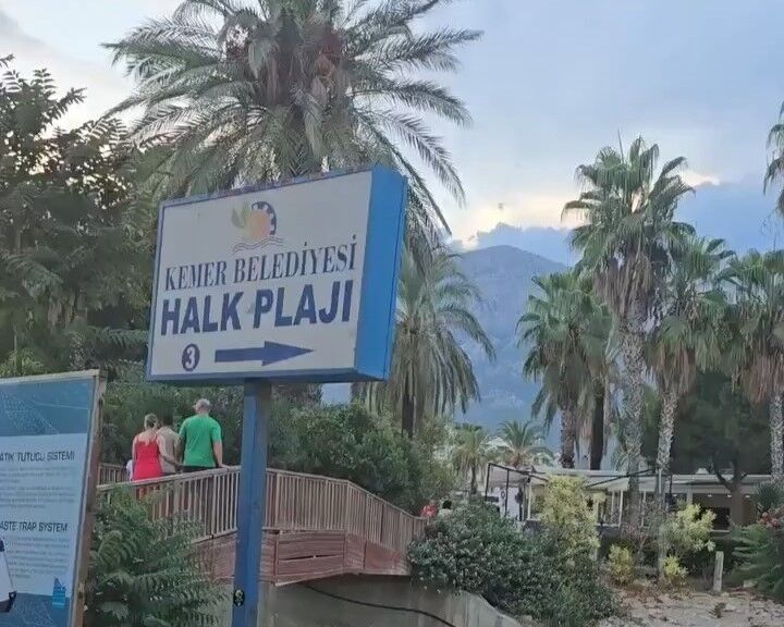 Antalya’da vatandaşlar halk plajı işgaline isyan etti
