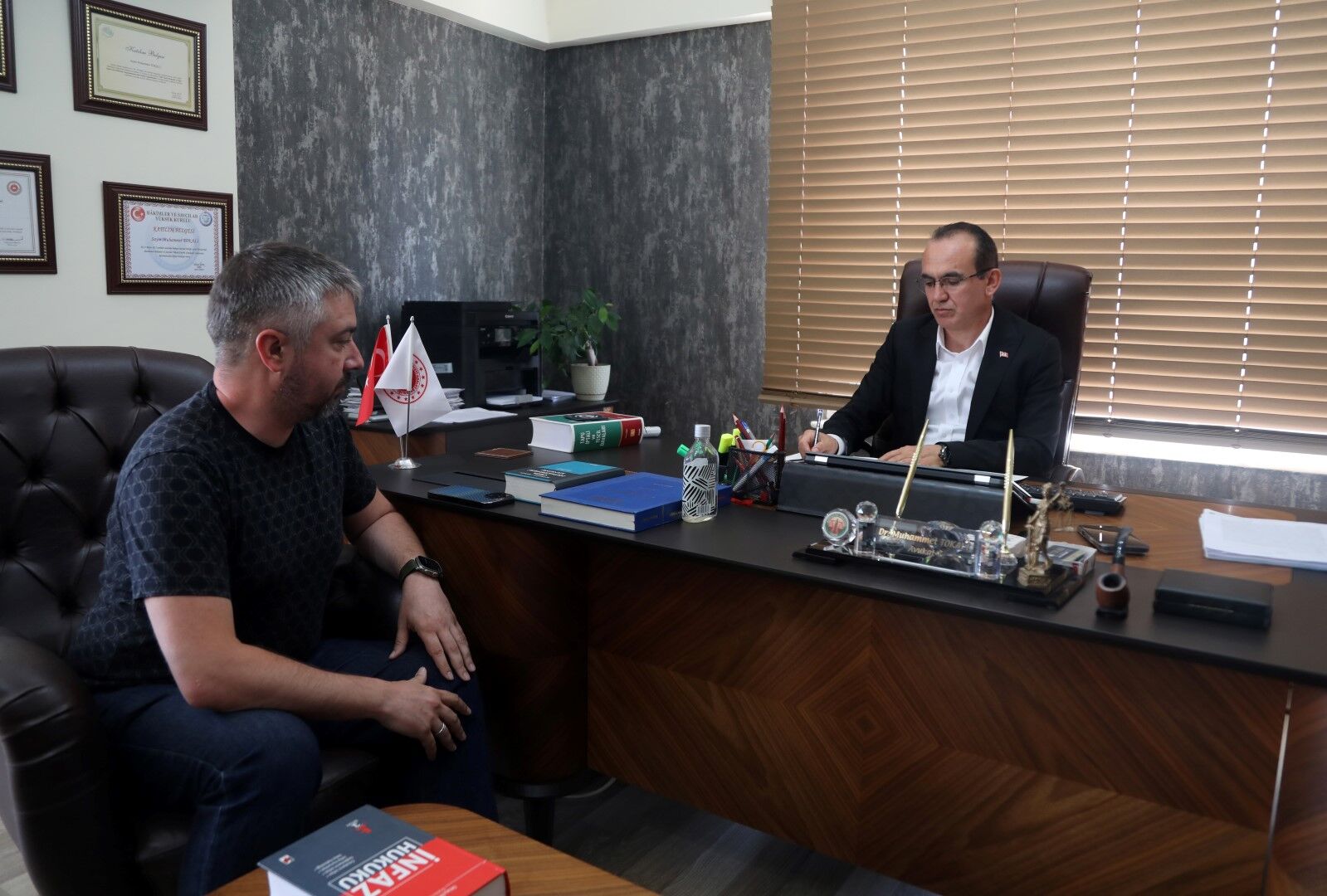 Antalya’da Yaşayan Iş Insanına Milyonluk Haciz (2) (Large)