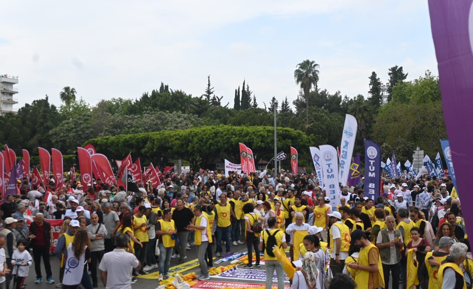 Antalya’daki Emekçiler 1 Mayıs’ta Sokağa Döküldü (6)