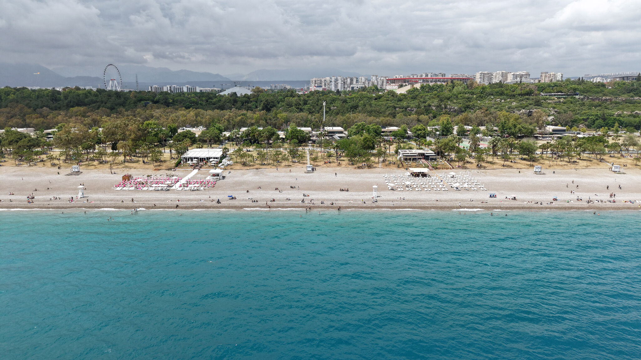 Antalya’daki Plajın 1 Günlük Maliyeti Bin 500 Tl (5)