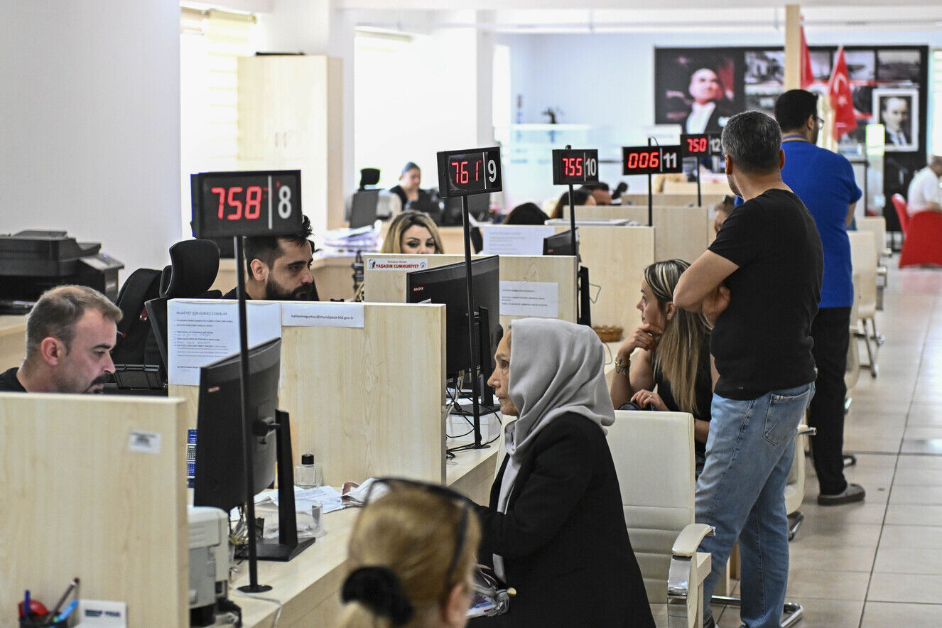 Antalya’daki Vezneler Hafta Sonu Açık Mı (2)