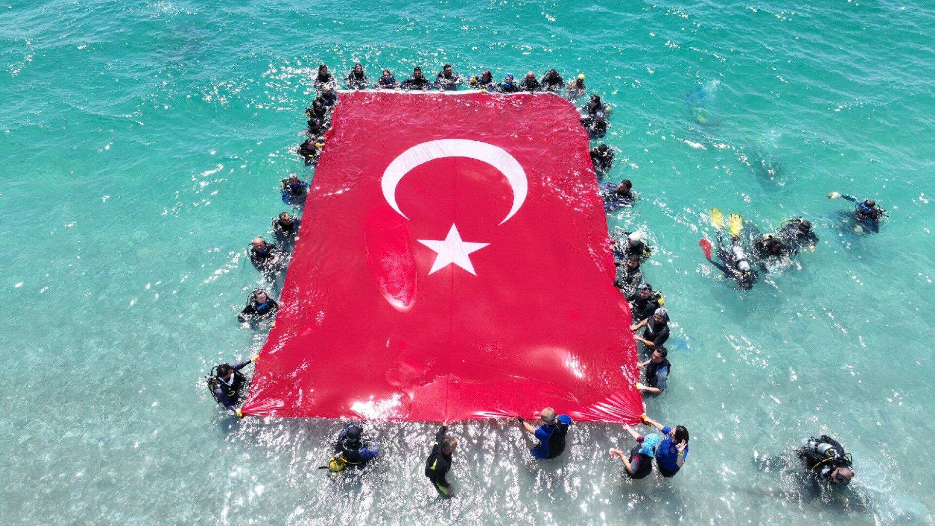 Antalya’dan Yaklaşık 20 Ton Atık Çıkartıldı (3)