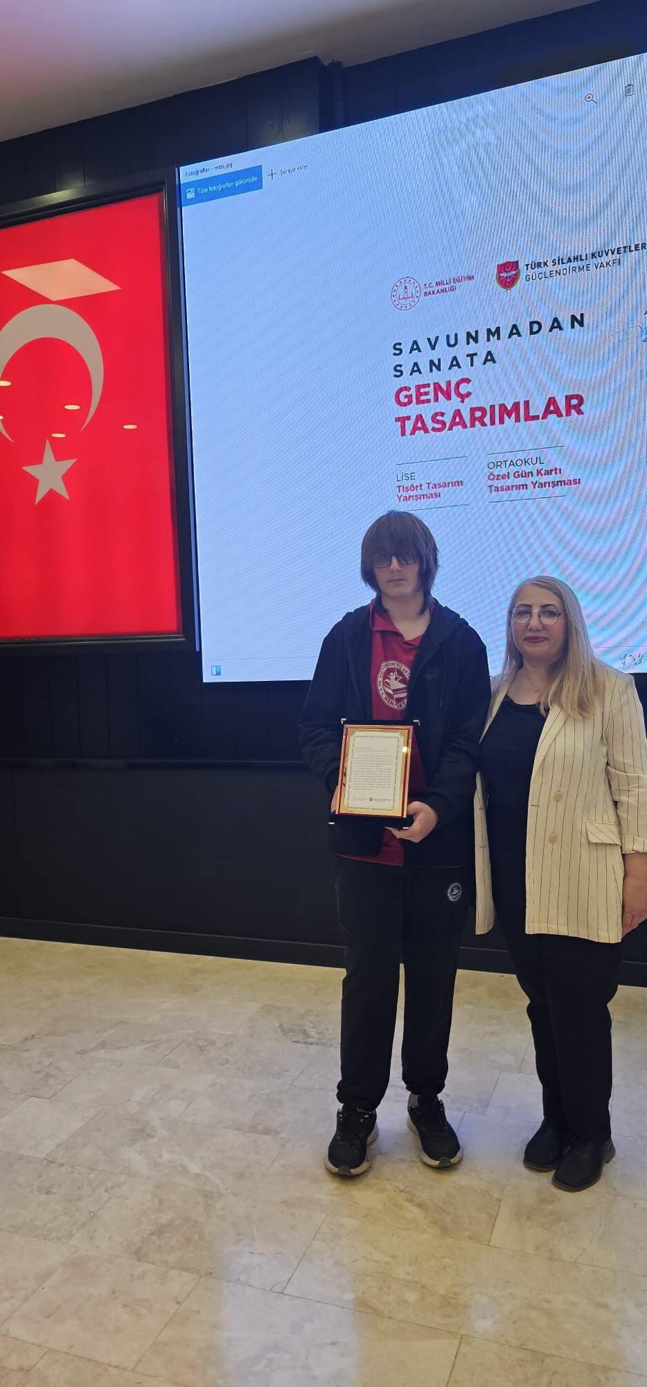 Antalyalı Tasarımcıdan Milli Temalı Birincilik (5)