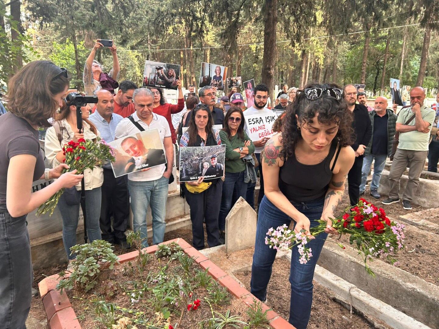 Antalya’nın Mücadeleci Çifti Mezarının Başında Anıldı (3) (Large)