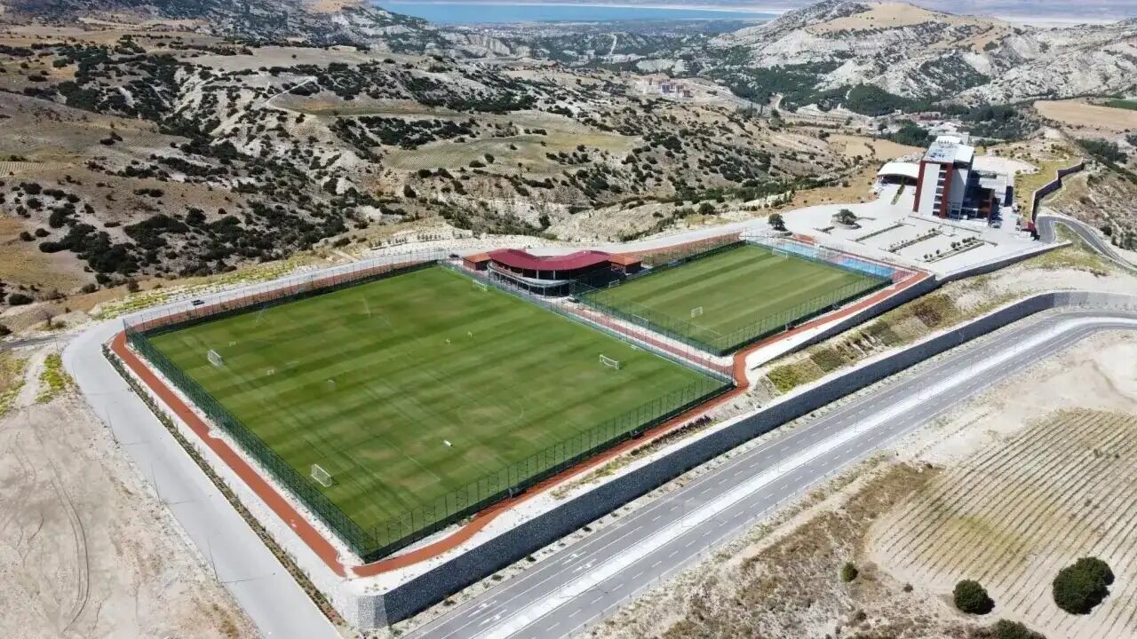 Antalyaspor Son Deplasmanda Otele Kabul Edilmedi (3)