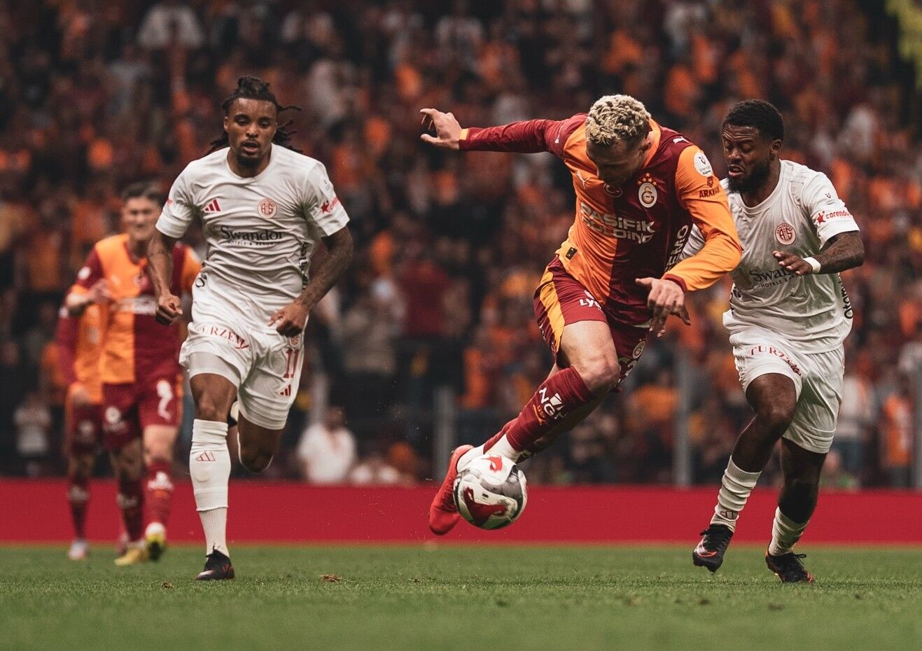 Antalyaspor’da Tarihi Maç Öncesi Seferberlik (1)