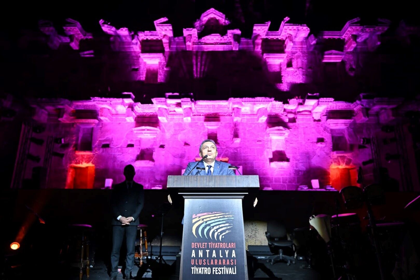 Aspendos’ta Tiyatro Coşkusu Başladı (2)