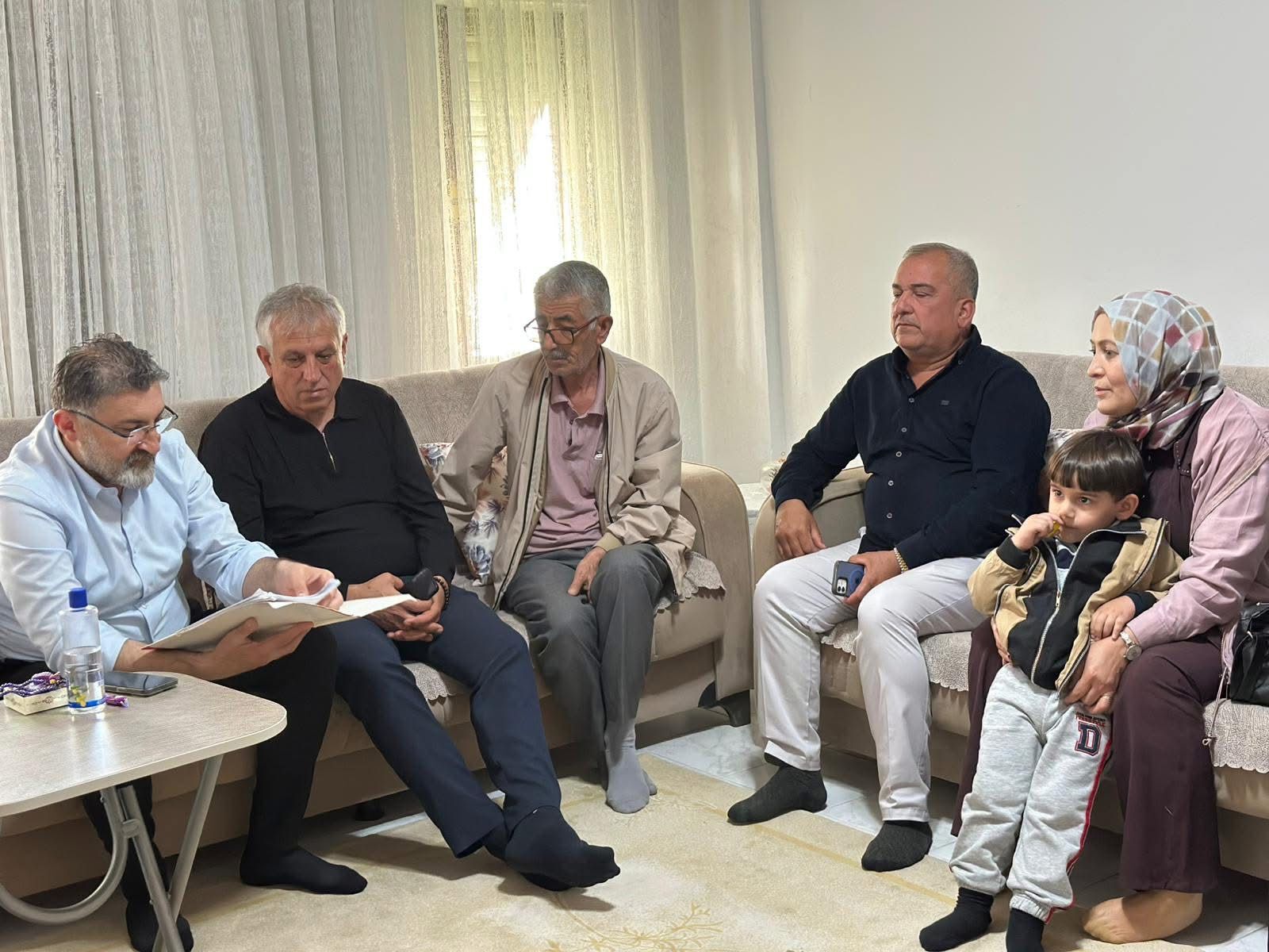 Başkan Kumbul Ve Ak Parti Teşkilatından Aile Ziyareti (2)