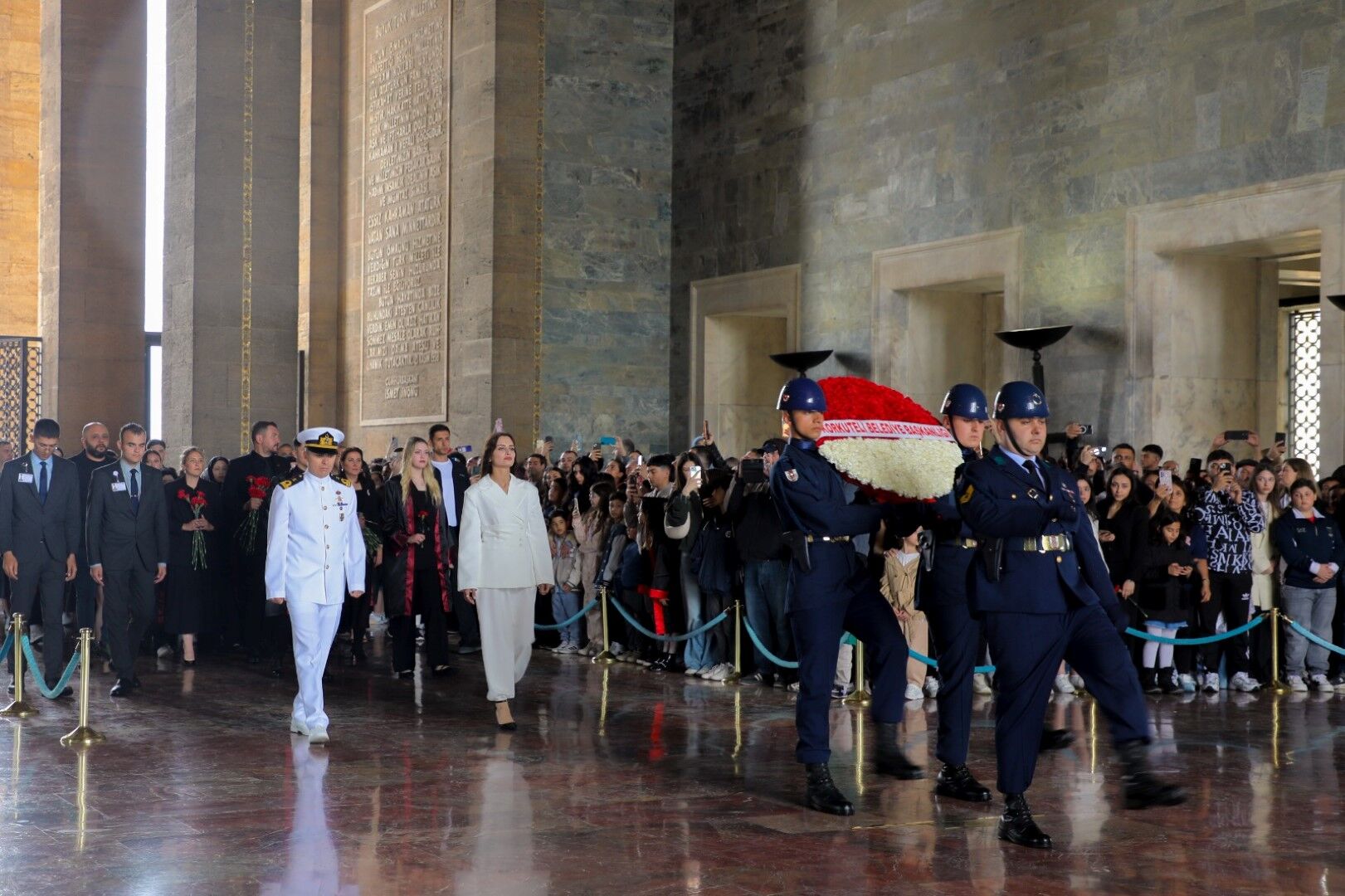 Başkan Saniye Caran’dan Anıtkabir’de 257 Gence Unutulmaz Mezuniyet (3)