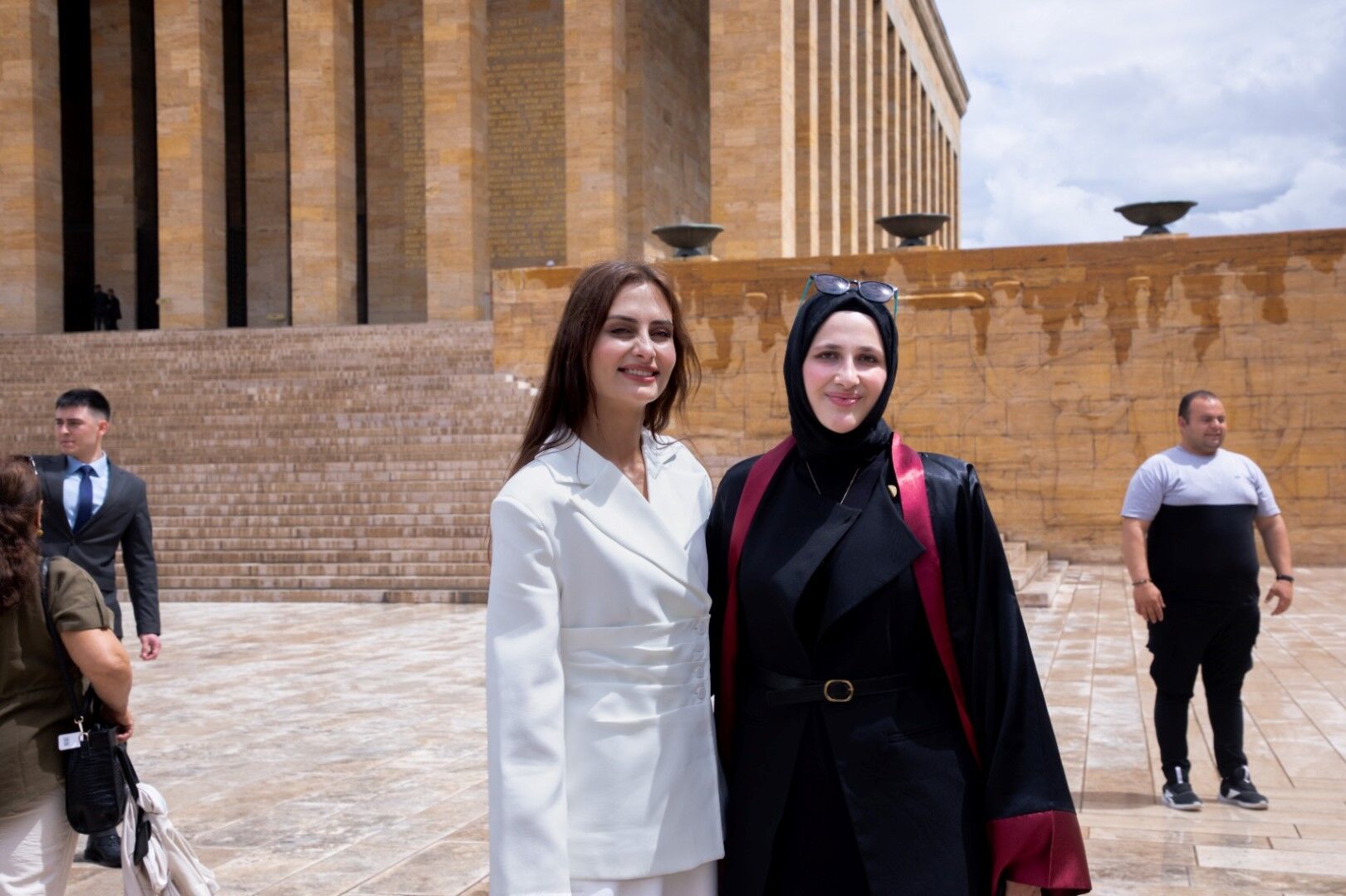 Başkan Saniye Caran’dan Anıtkabir’de 257 Gence Unutulmaz Mezuniyet (5)