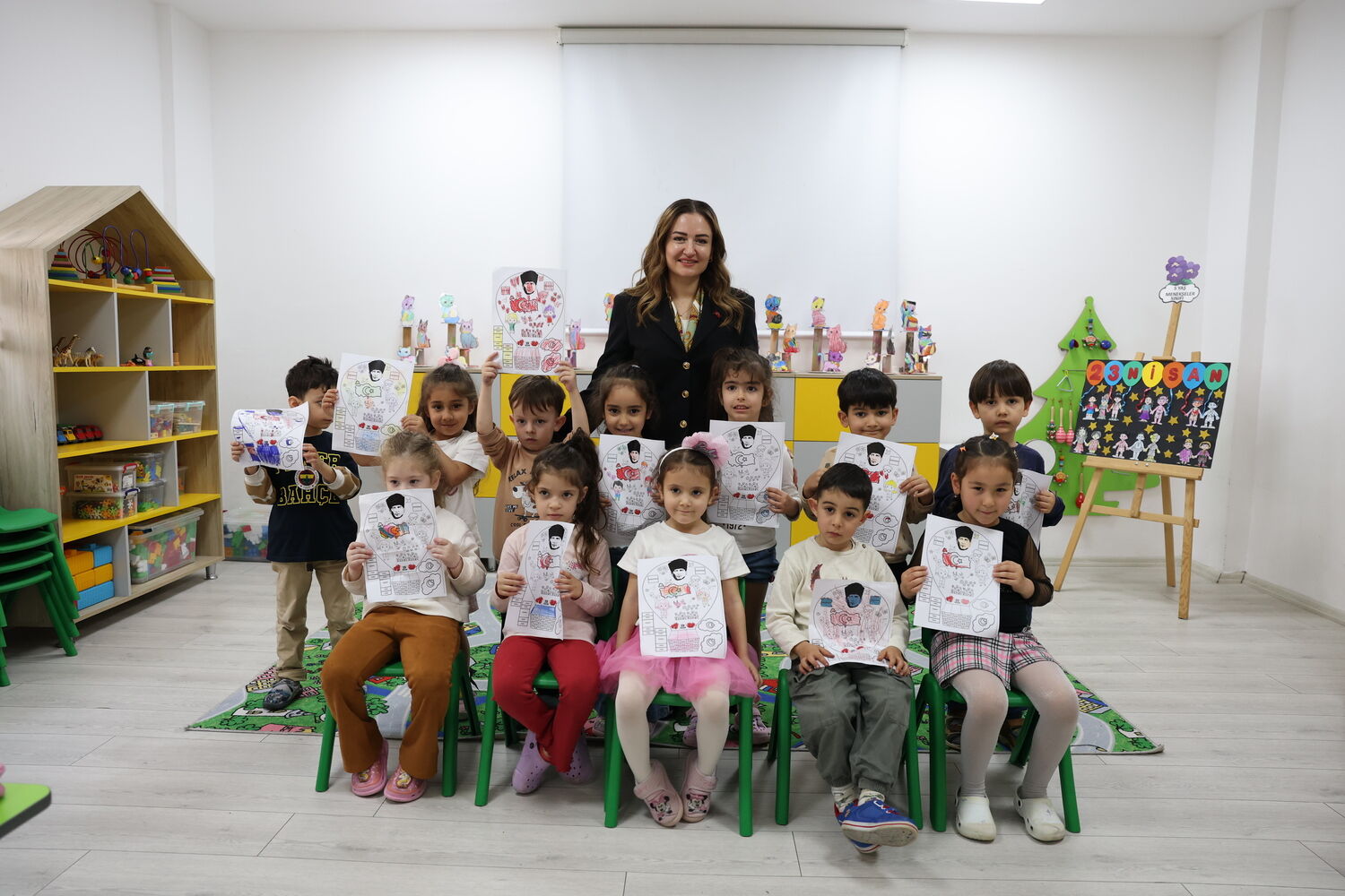 Başkan Vekili Büşra Özdemir’den Çocuklara Ziyaret (3)